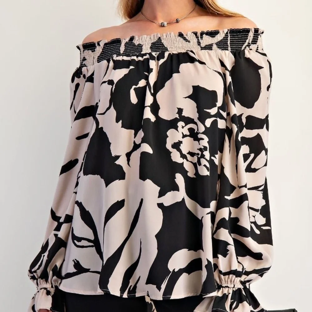 NEW EASEL SMOCKING OFF SHOULDER MIRABELLE BLOUSE TOP SHIRT SMALL OVERSIZED - Picture 4 of 10